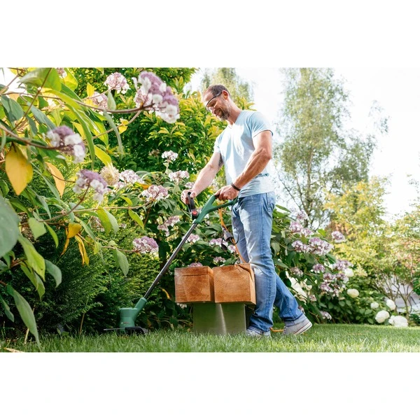 Bosch Rasentrimmer EasyGrassCut 23 4 Bosch Rasentrimmer EasyGrassCut 23 – Bild 4